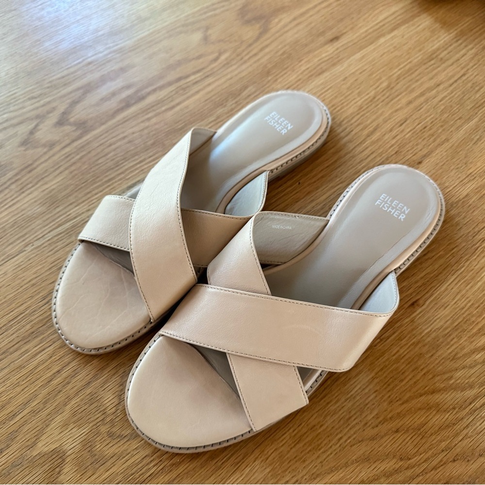 Eileen Fisher Women's Light Tan Leather Slide Sandals